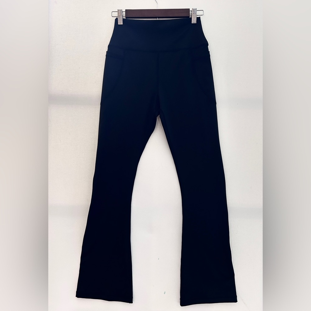 Active Motion Black Flare Yoga Pants Size S High Rise Pocket Leggings - Picture 2 of 4